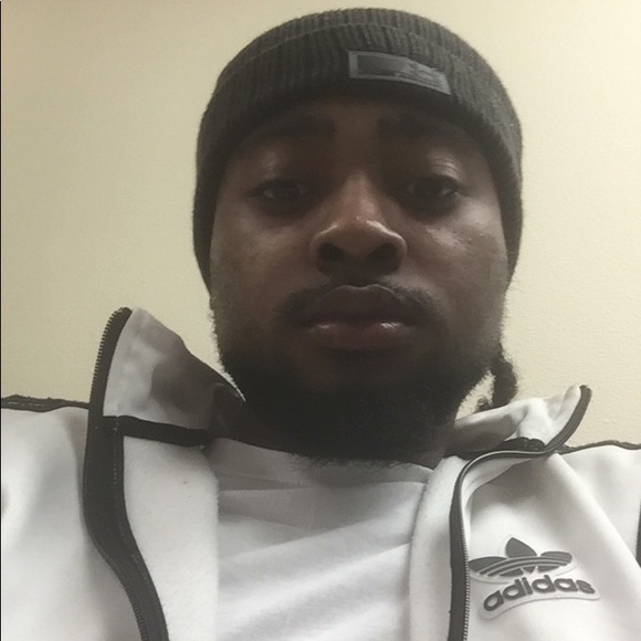 Meet your Posher, Devonte - Picture 1 of 1